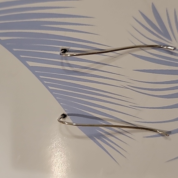 Nini & Ness Earrings - Picture 3 of 4